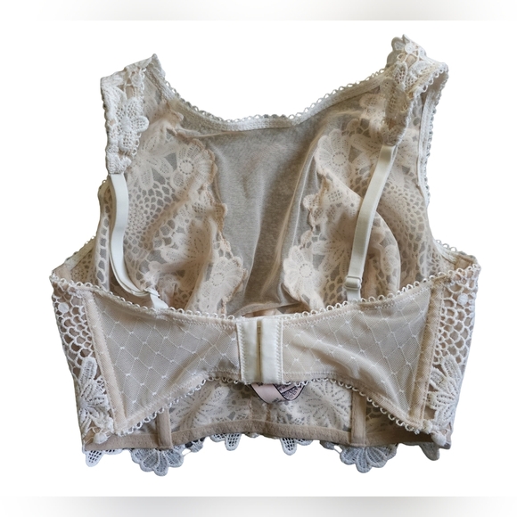 Victorias Secret Dream Angels Lace Mesh Long Line Bra Neutral Floral Boho Sz 32D - Picture 16 of 16